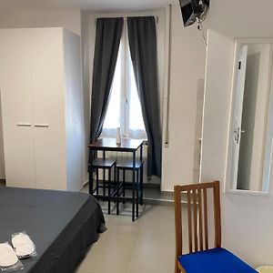 Camera con letto king size